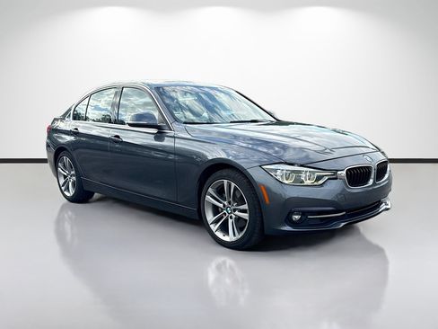 Used 2017 BMW 330i Sedan RWD image 1