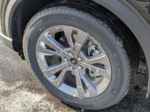 New 2026 Ford Explorer Active w/ Active Comfort Package image 11