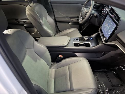 Used 2025 Lexus RZ 450e image 47