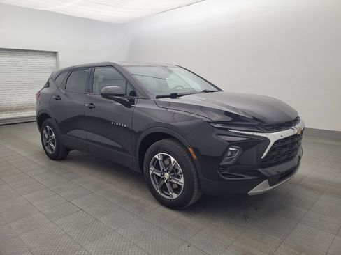 Used 2025 Chevrolet Blazer LT FWD image 11