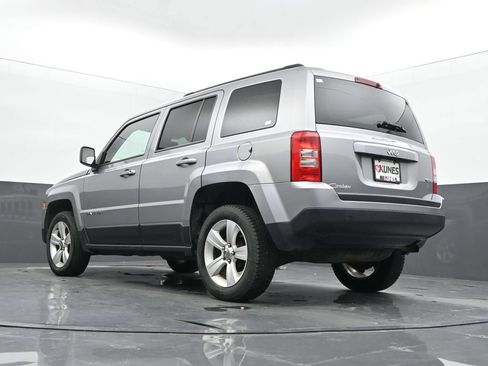 Used 2015 Jeep Patriot Latitude FWD image 27