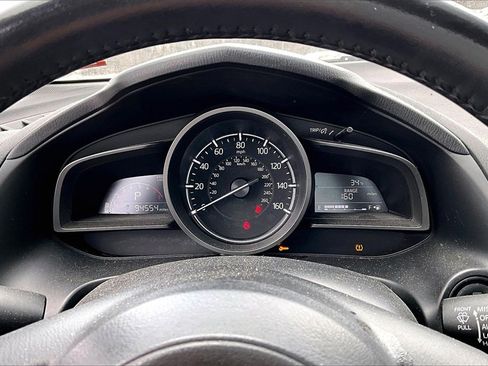 Used 2018 MAZDA MAZDA3 Touring image 18