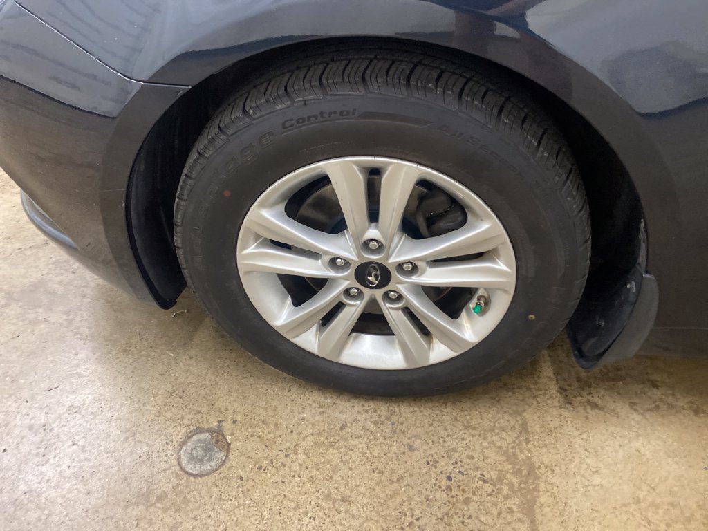 Used 2013 Hyundai Sonata GLS w/ Popular Equipment Pkg FWD image 16