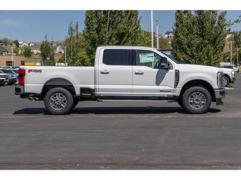New 2025 Ford F350 Lariat image 2
