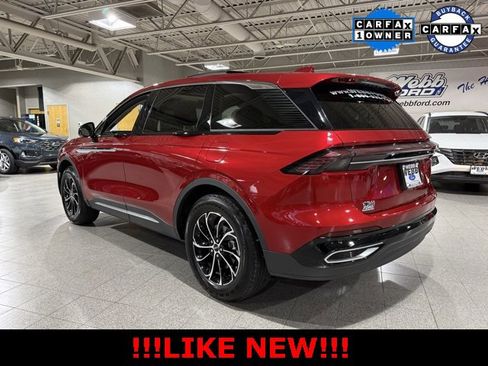 Used 2025 Lincoln Nautilus Premier w/ Equipment Group 102A image 6