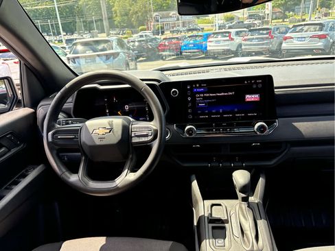 Certified 2023 Chevrolet Colorado W/T RWD image 23