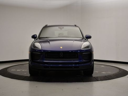 Certified 2026 Porsche Macan AWD/4WD image 10