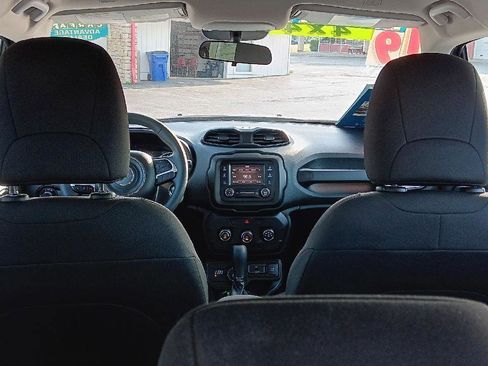 Used 2019 Jeep Renegade Sport image 27