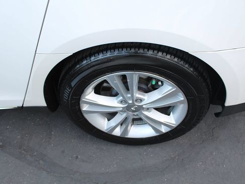 Used 2011 Lincoln MKS w/ 101A Rapid Spec Order Code FWD image 13