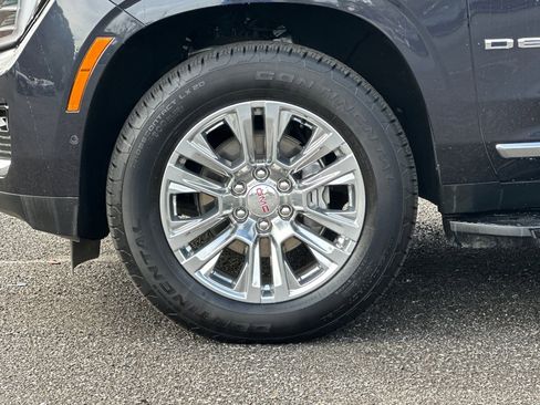 Used 2025 GMC Yukon Denali image 24