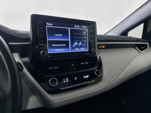 Certified 2022 Toyota Corolla SE w/ SE Premium Package FWD image 17