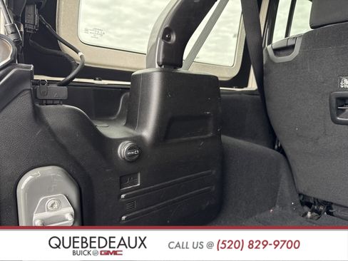 Used 2019 Jeep Wrangler Unlimited Rubicon image 16