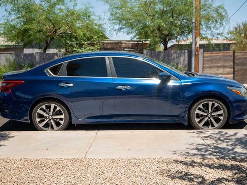 Used 2018 Nissan Altima 2.5 SR FWD image 6