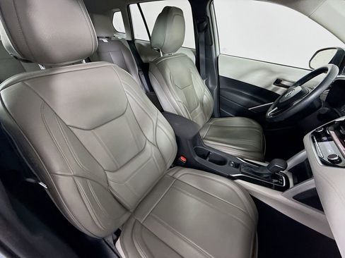Used 2024 Toyota Corolla Cross LE FWD image 26