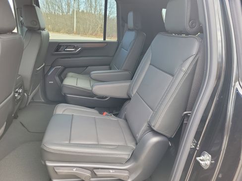 New 2026 GMC Yukon XL Denali w/ Sun & Power Step Package image 28