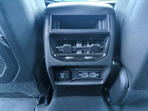 Used 2025 Jeep Grand Cherokee Altitude AWD/4WD image 27