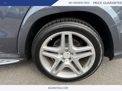 Used 2015 Mercedes-Benz GL 550 4MATIC image 25