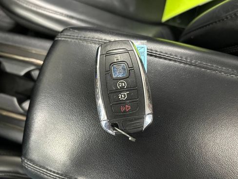 Used 2019 Lincoln MKC Reserve w/ MKC Technology Package AWD/4WD image 23
