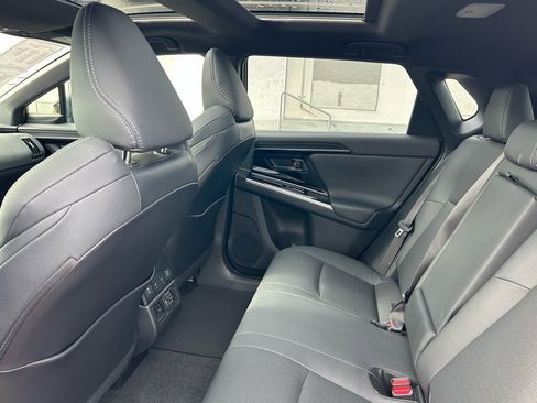 Used 2024 Subaru Solterra Touring image 12