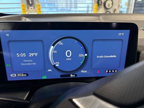 Used 2025 Honda Prologue EX image 15