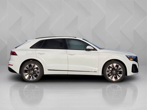 New 2026 Audi Q8 Premium Plus image 7