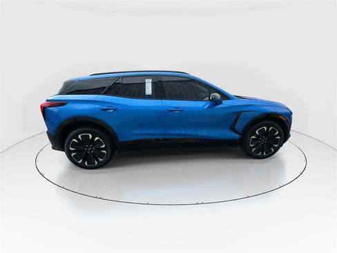 Used 2024 Chevrolet Blazer EV RS image 9