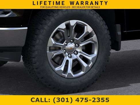 New 2026 Chevrolet Silverado 1500 LTZ w/ LTZ Premium Package AWD/4WD image 9