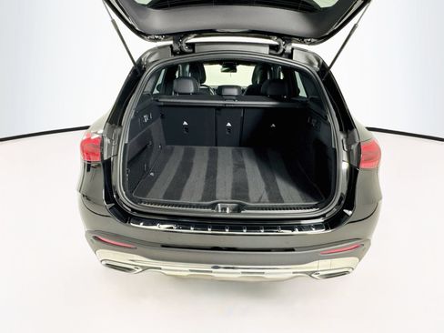 Used 2026 Mercedes-Benz GLC 300 image 28
