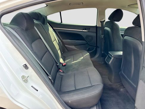 Used 2018 Hyundai Elantra SEL image 24