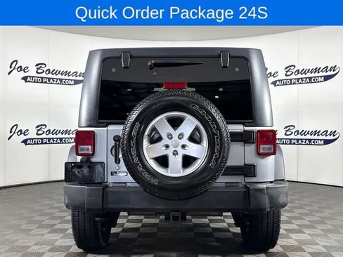 Used 2013 Jeep Wrangler Sport AWD/4WD image 8