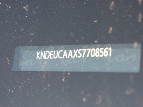 Used 2025 Kia Seltos S AWD/4WD image 15