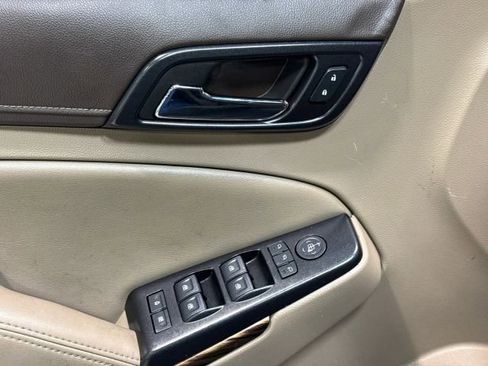 Used 2020 GMC Yukon XL SLT w/ Open Road Package RWD image 12