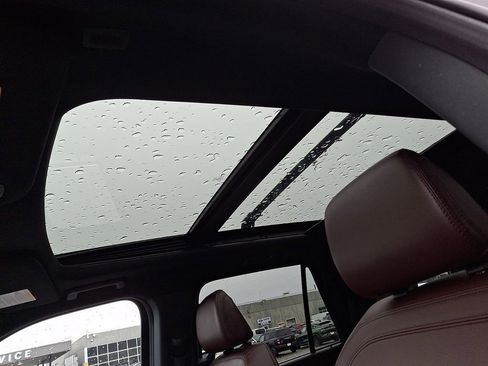 Used 2024 Ford Expedition Limited image 15