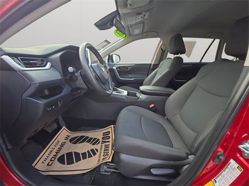Certified 2025 Toyota RAV4 LE image 10