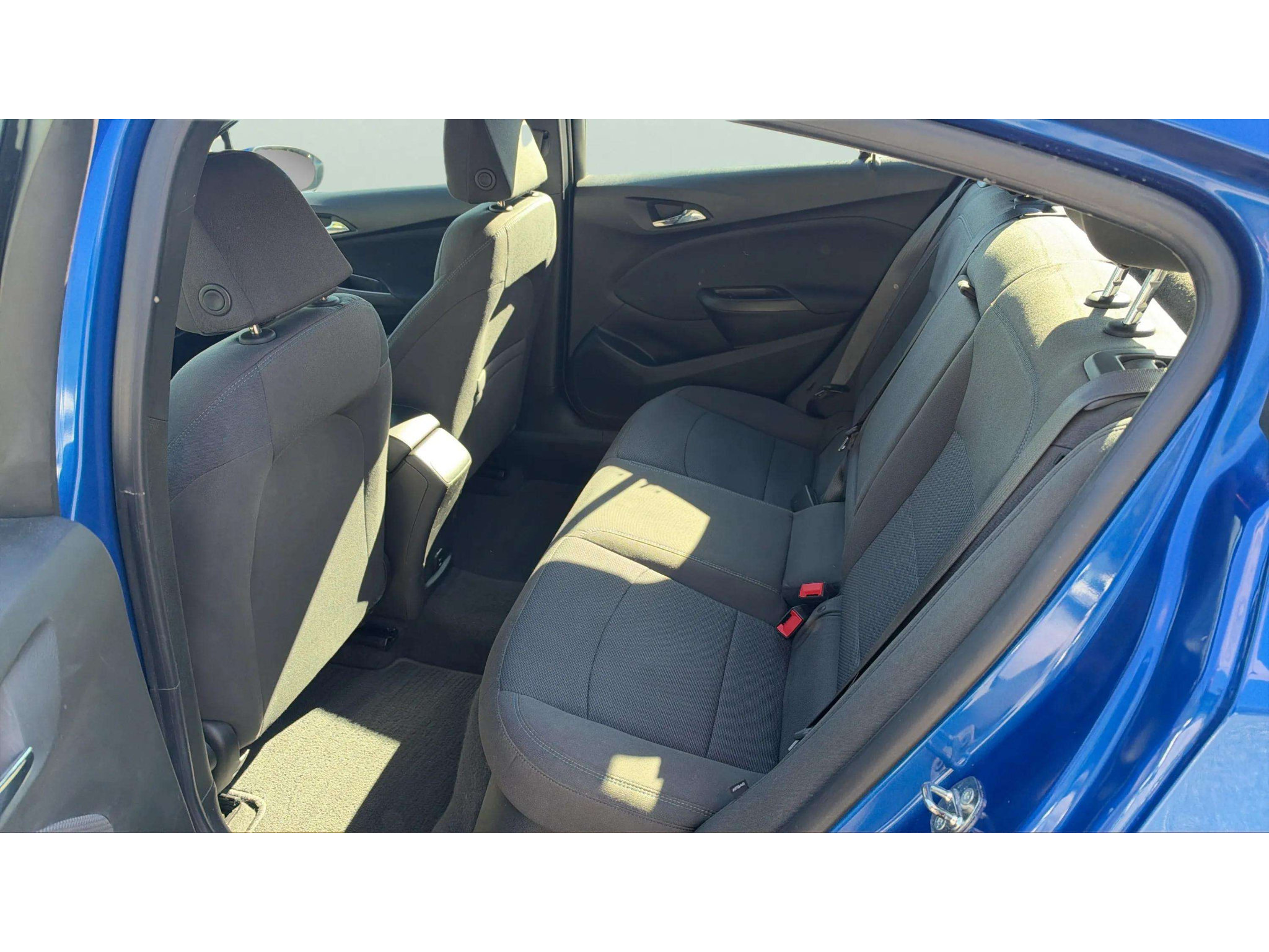 Used 2018 Chevrolet Cruze LT w/ RS Package FWD image 11