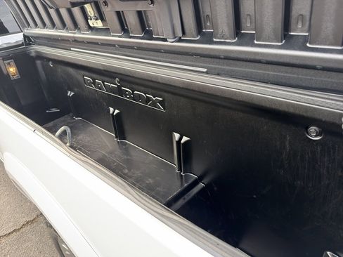 Used 2016 RAM 1500 Laramie w/ Convenience Group image 11