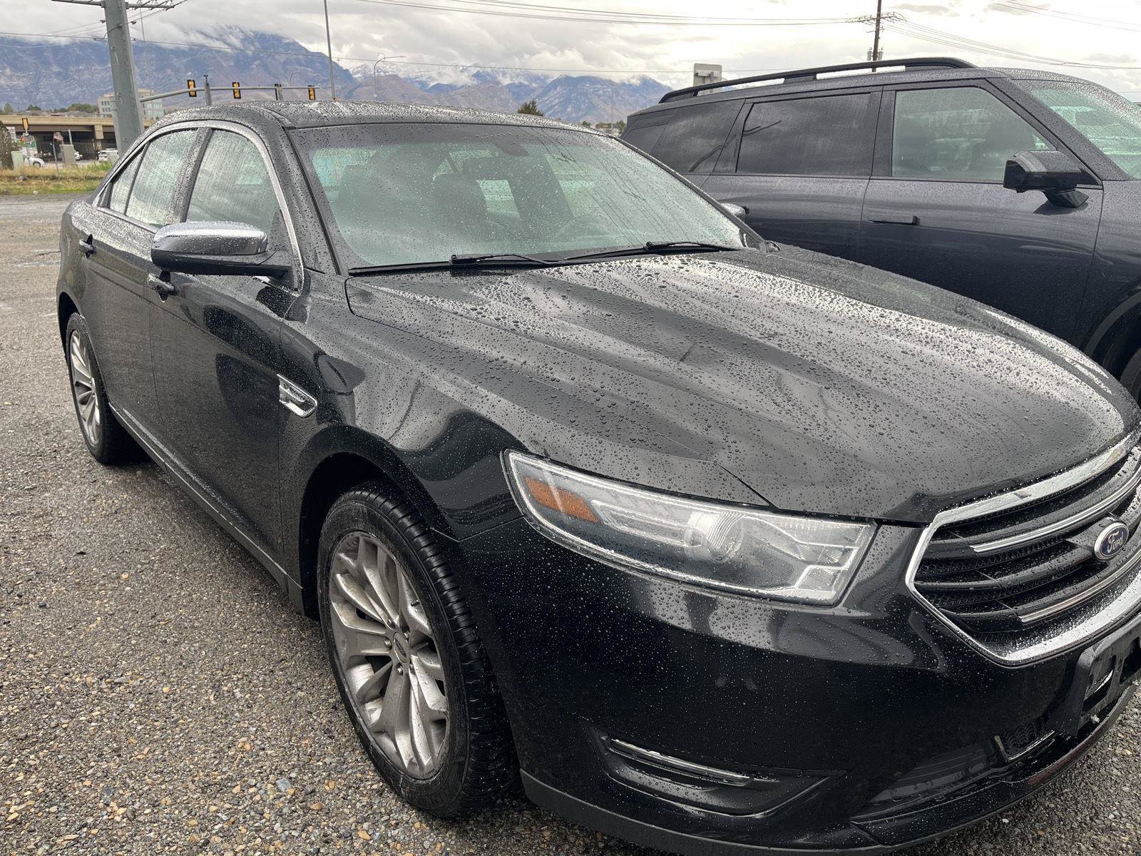 Used 2015 Ford Taurus Limited FWD image 3