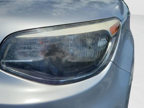 Used 2017 Kia Soul + FWD image 24