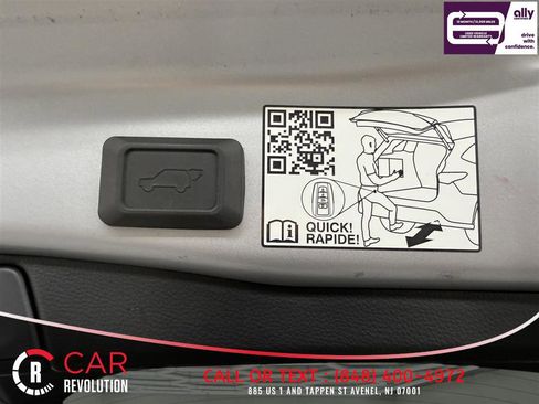 Used 2022 Toyota RAV4 XSE image 8