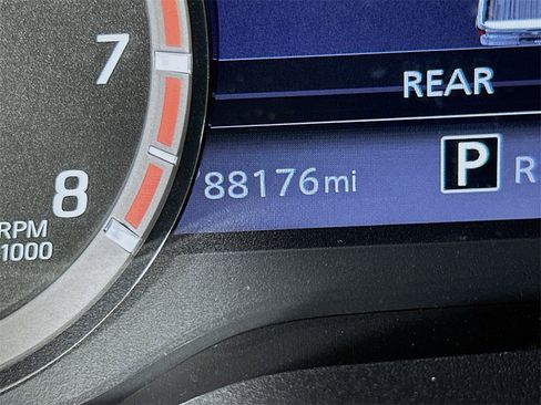 Used 2021 Nissan Titan PRO-4X w/ Pro-4x Convenience Package image 35