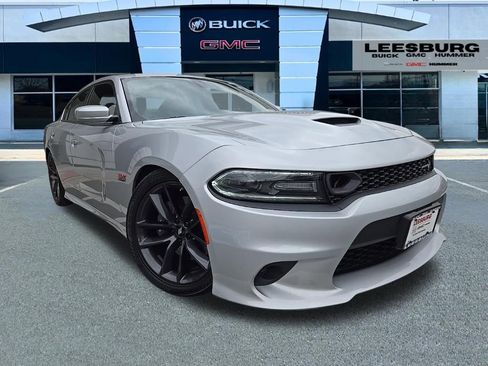 Used 2019 Dodge Charger Scat Pack image 1