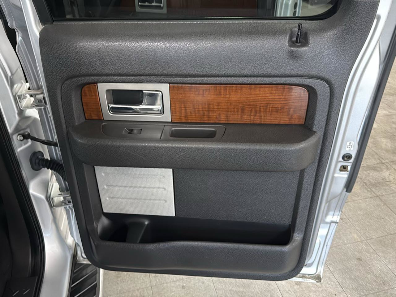 Used 2010 Ford F150 Lariat AWD/4WD image 44