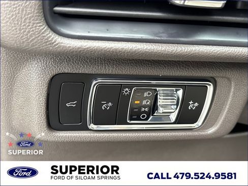 Used 2024 Lincoln Corsair AWD w/ Equipment Group 101A image 21