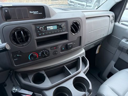 New 2026 Ford E-450 and Econoline 450 Super Duty w/ Power Equipment Group RWD image 24