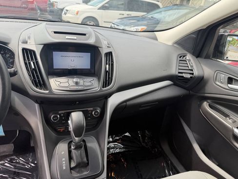 Used 2016 Ford Escape SE w/ Equipment Group 201A FWD image 23