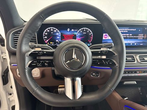 Certified 2024 Mercedes-Benz GLS 450 4MATIC image 20