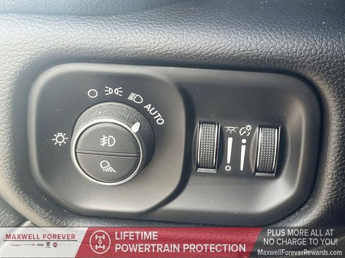 Used 2024 RAM 2500 Laramie w/ Night Edition image 12