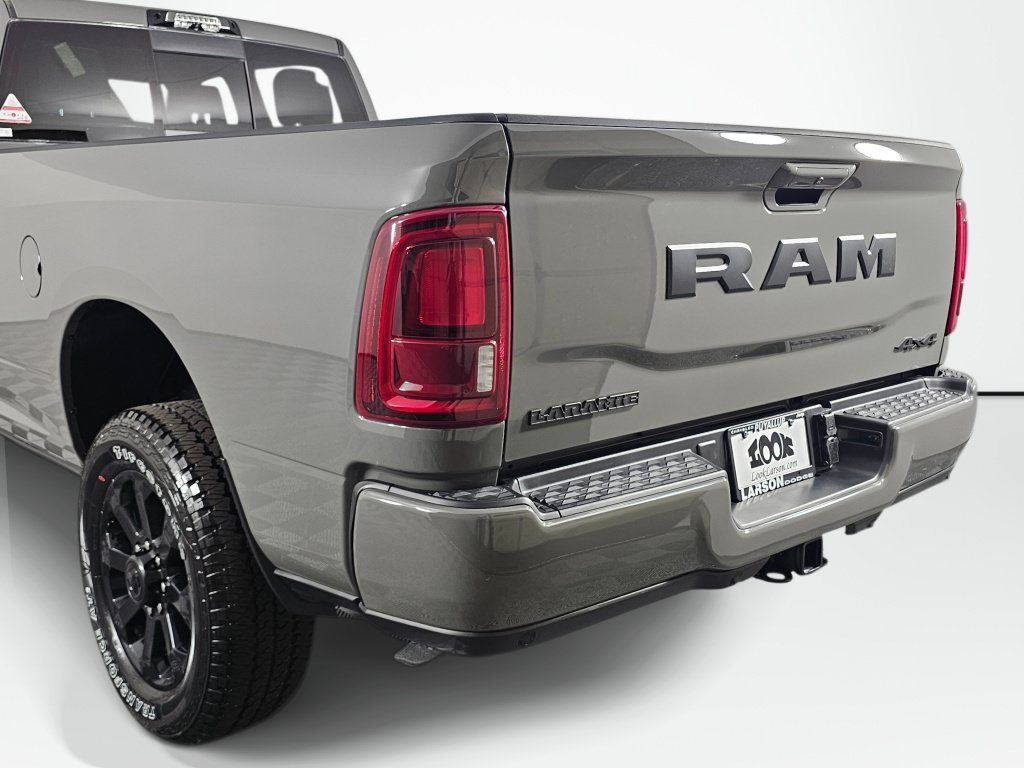New 2026 RAM 2500 Laramie AWD/4WD image 16