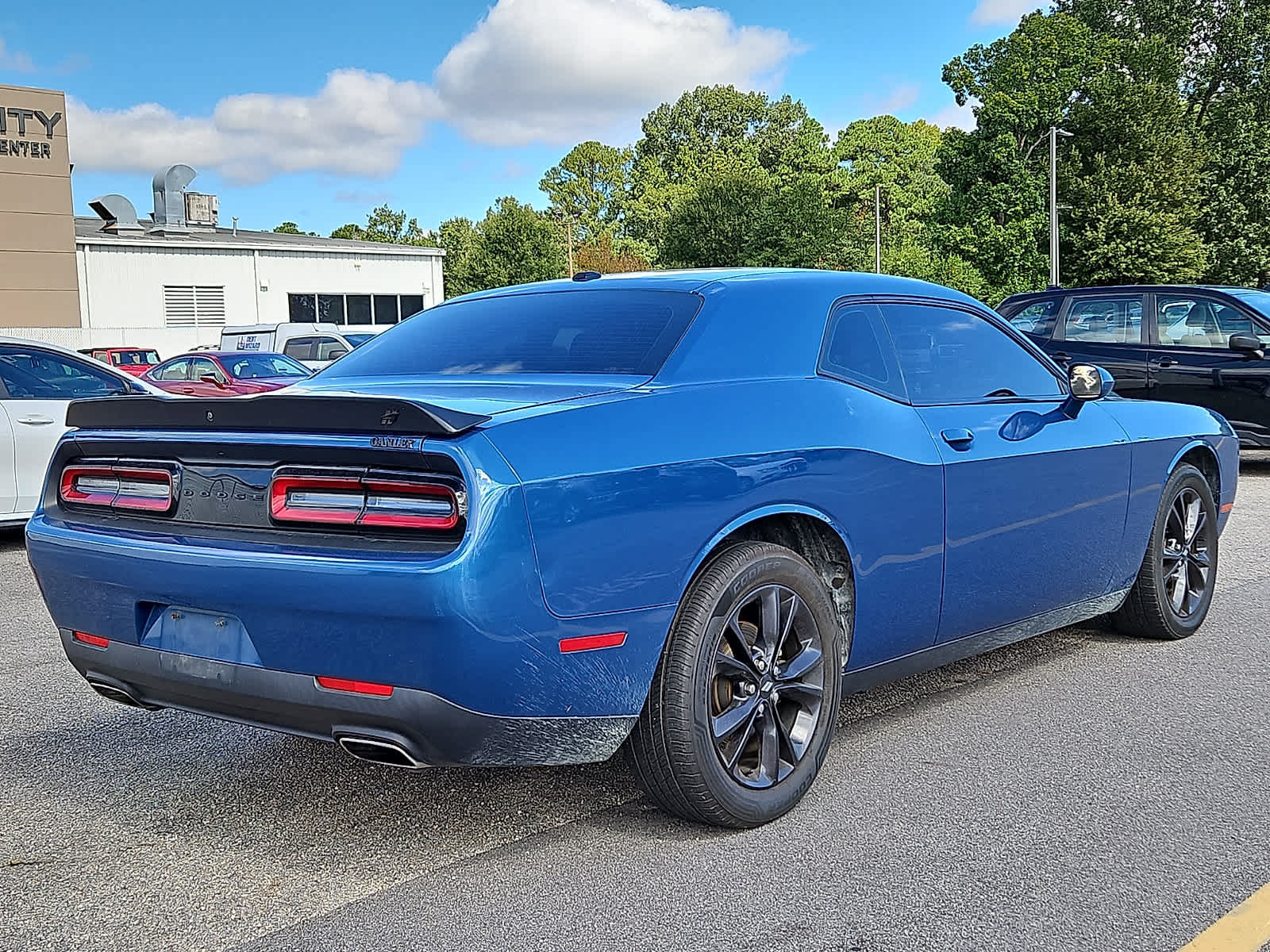 Used 2020 Dodge Challenger SXT w/ Blacktop Package AWD/4WD image 3