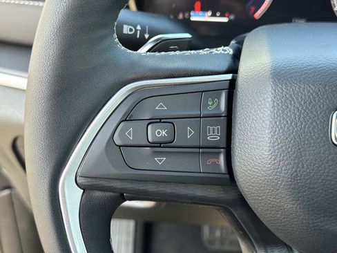 New 2026 Jeep Grand Cherokee L 2WD image 8